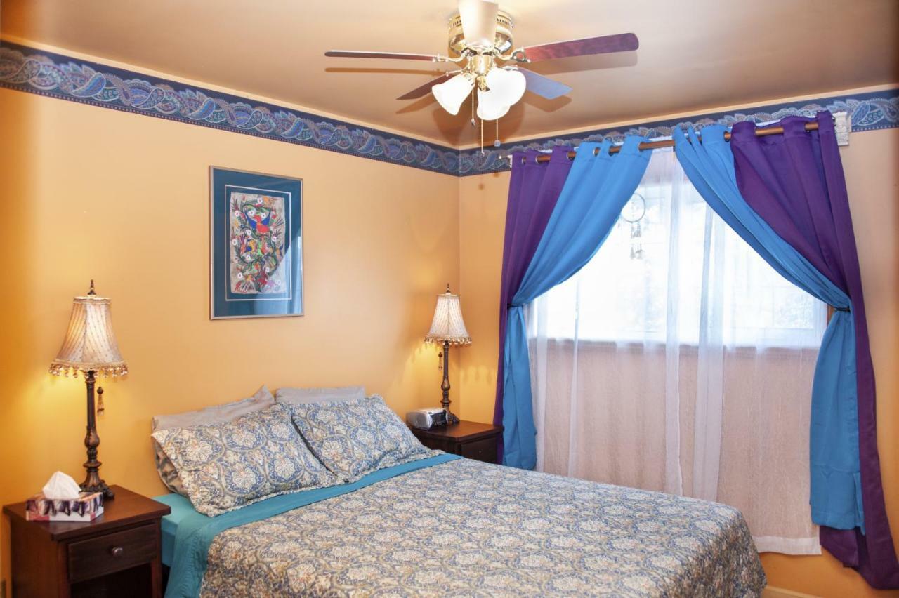 Tiga Bed And Breakfast Yellowknife Exterior photo